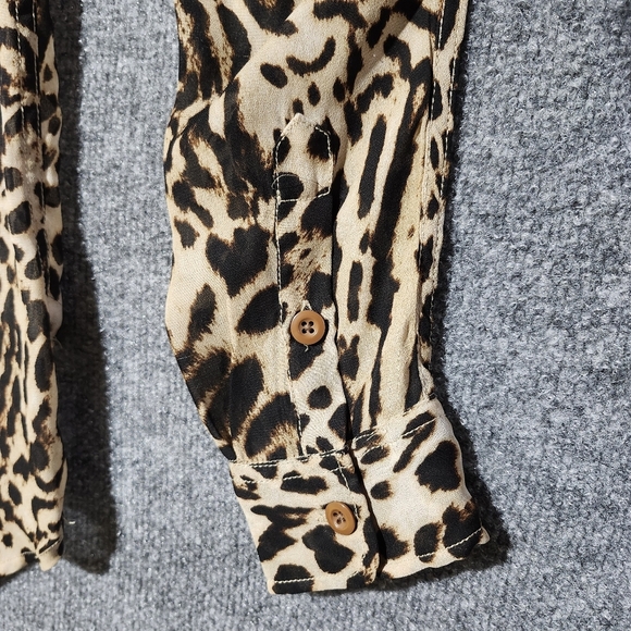 Denim and supply women's blouse top button-down size S animal prints - Picture 5 of 7